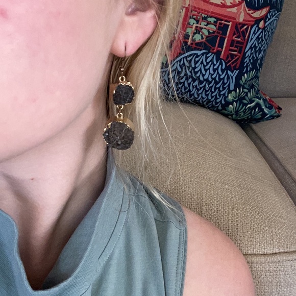 LIKE NEW boutique handcrafted raw pewter stone earrings with gold foil encasing - Picture 6 of 6